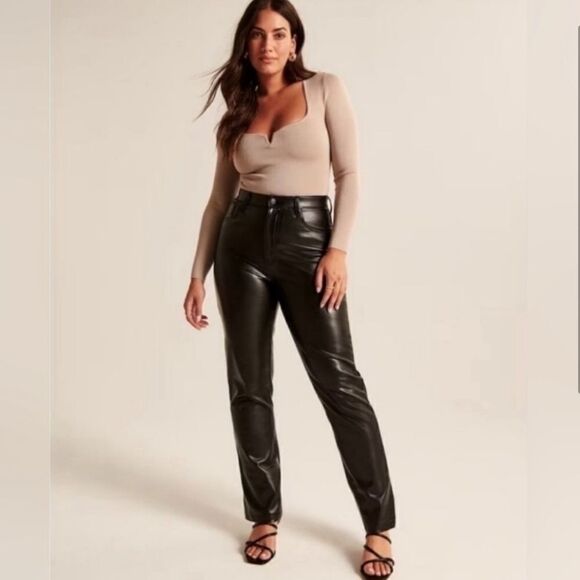 Abercrombie & Fitch Vegan Leather 90's Straight Ultra HR Pant 33X30 NEW - Picture 1 of 11
